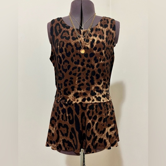 Vince Camuto Leopard Print Sleeveless Peplum Ruffle Blouse Size Small - Picture 2 of 6